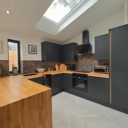 1 Bed In Oc-o45567 Holiday home *